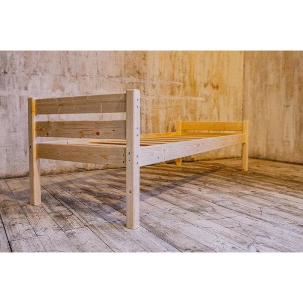 Односпальная кровать «Светлячок», 700 ? 1900 мм, массив, цвет сосна