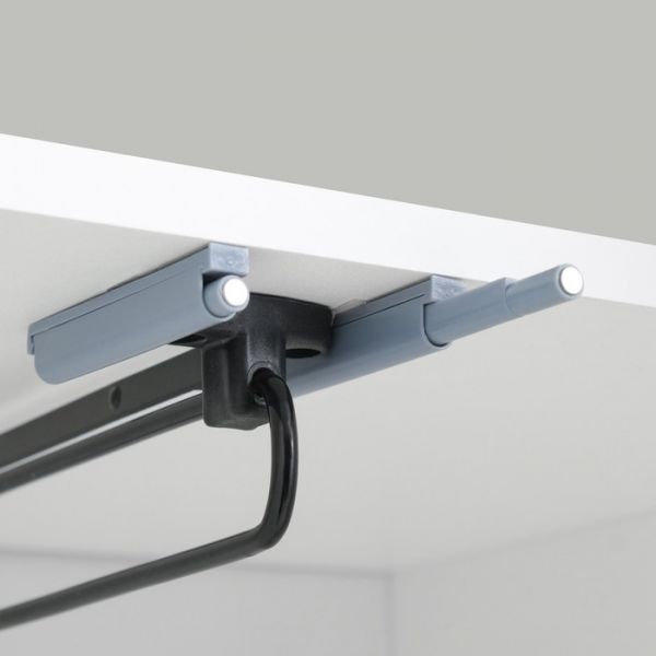 Шкаф 2х ств КЕОС с выдвижной штангой, 600х400х1800,  Белый